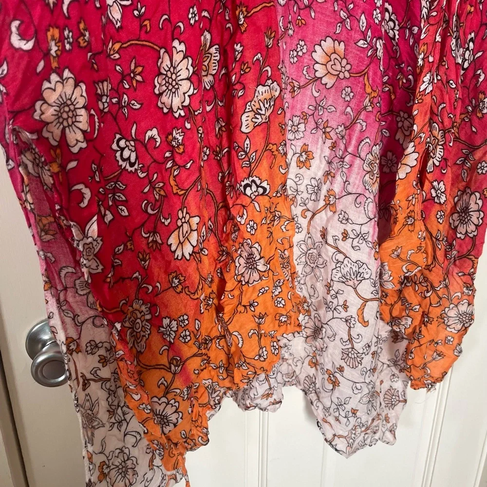 Floral coverup Size L/XL - Picture 4 of 5
